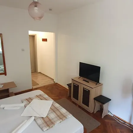 Milcov Hotel 2*